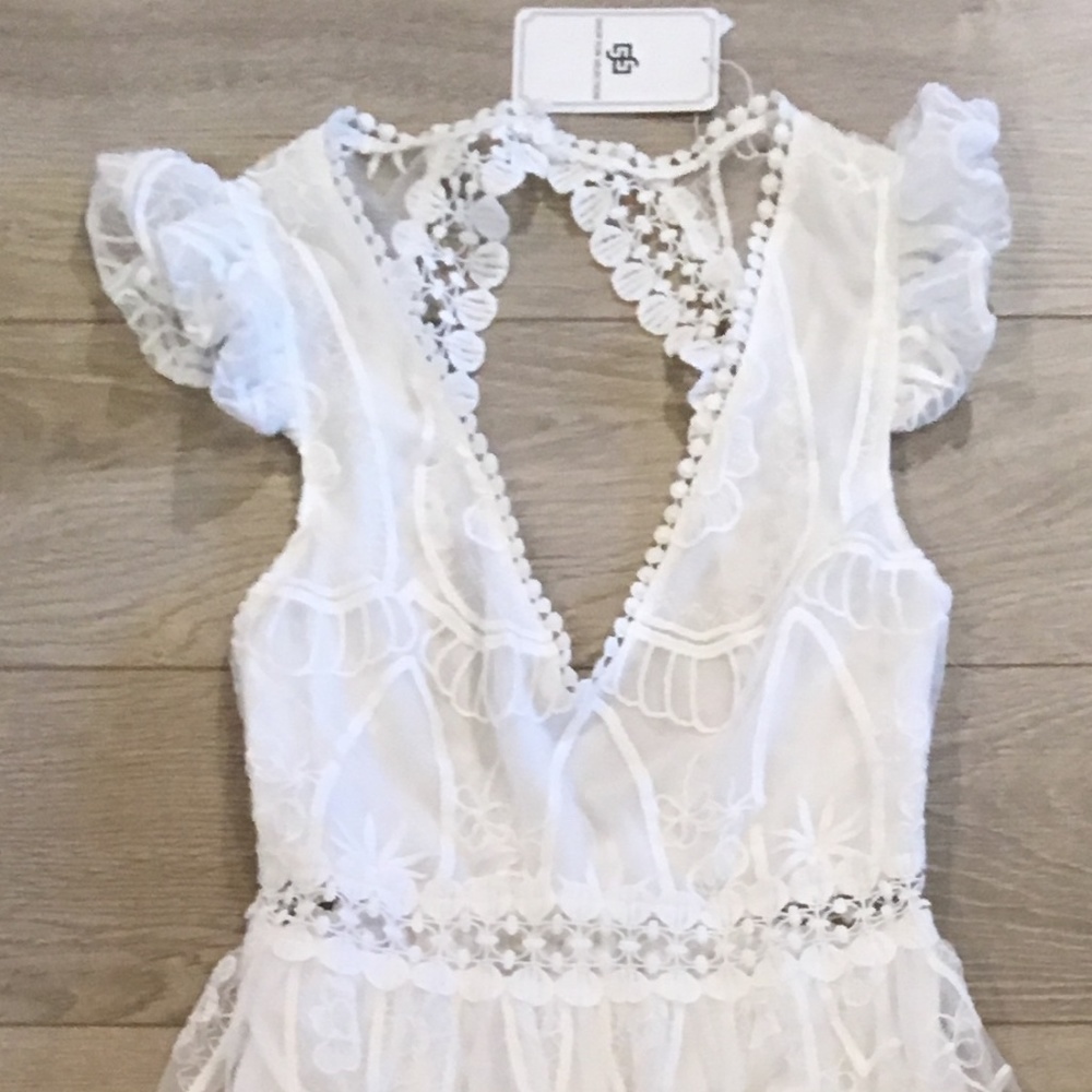 White Plunge Open Back Sleeveless Lace Maxi Boho - Picture 5 of 8